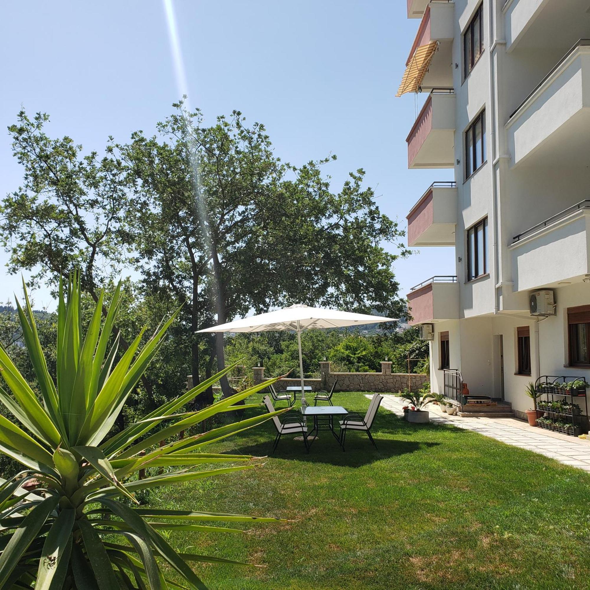 Green Hill Apartments Ulcinj Bilik gambar